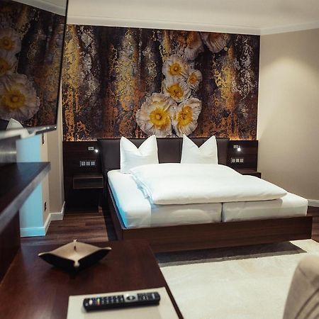 Hotel - Pension & Gaststaette "Alter Koenig" Hettstedt Dış mekan fotoğraf