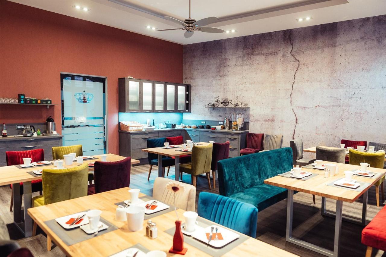 Hotel - Pension & Gaststaette "Alter Koenig" Hettstedt Dış mekan fotoğraf