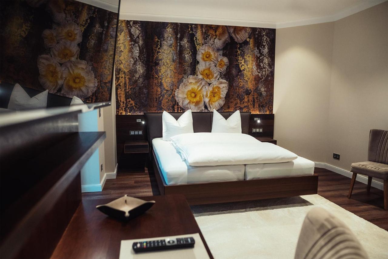 Hotel - Pension & Gaststaette "Alter Koenig" Hettstedt Dış mekan fotoğraf